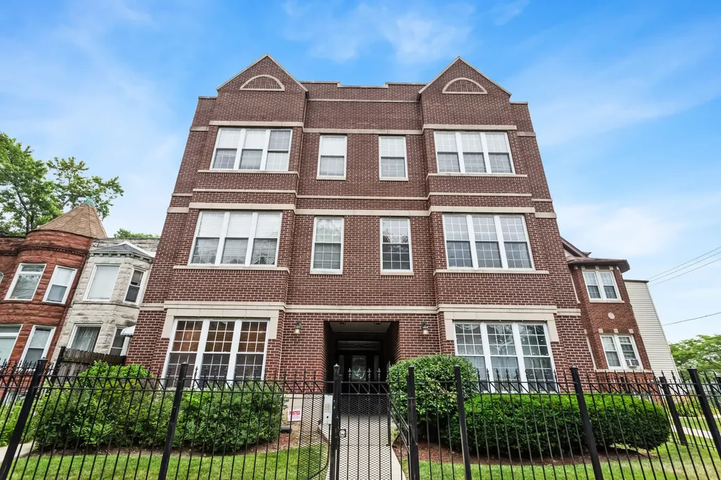 25 North Menard Avenue Chicago IL 60644