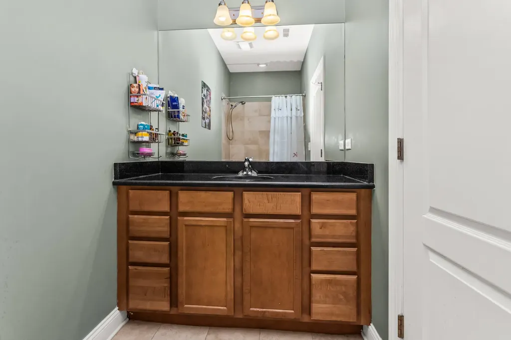25 North Menard Avenue Chicago IL 60644