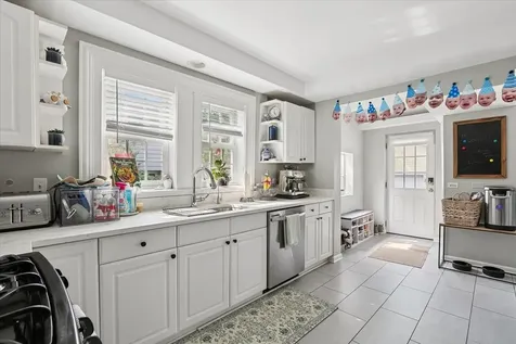 692 Cherry Avenue Lake Forest IL 60045