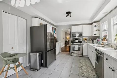 692 Cherry Avenue Lake Forest IL 60045