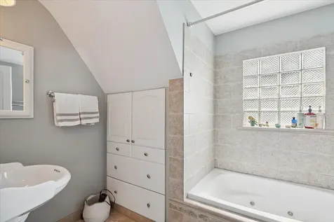 692 Cherry Avenue Lake Forest IL 60045