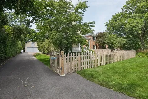 692 Cherry Avenue Lake Forest IL 60045