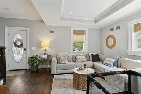 692 Cherry Avenue Lake Forest IL 60045