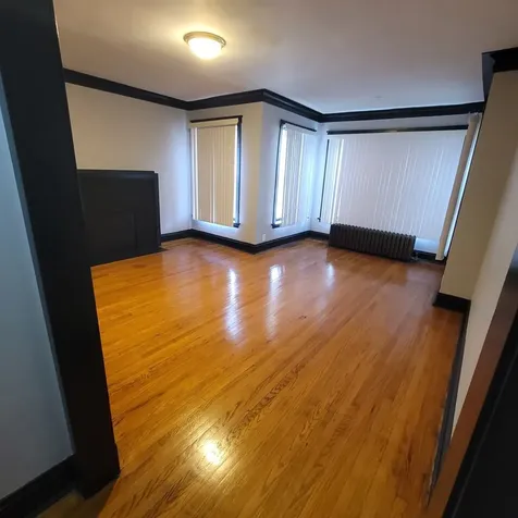 507 West Englewood Avenue Chicago IL 60621
