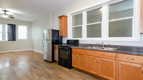 915 West 32nd Street Chicago IL 60608