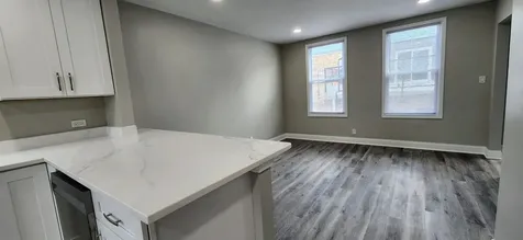 3816 West Montrose Avenue Chicago IL 60618