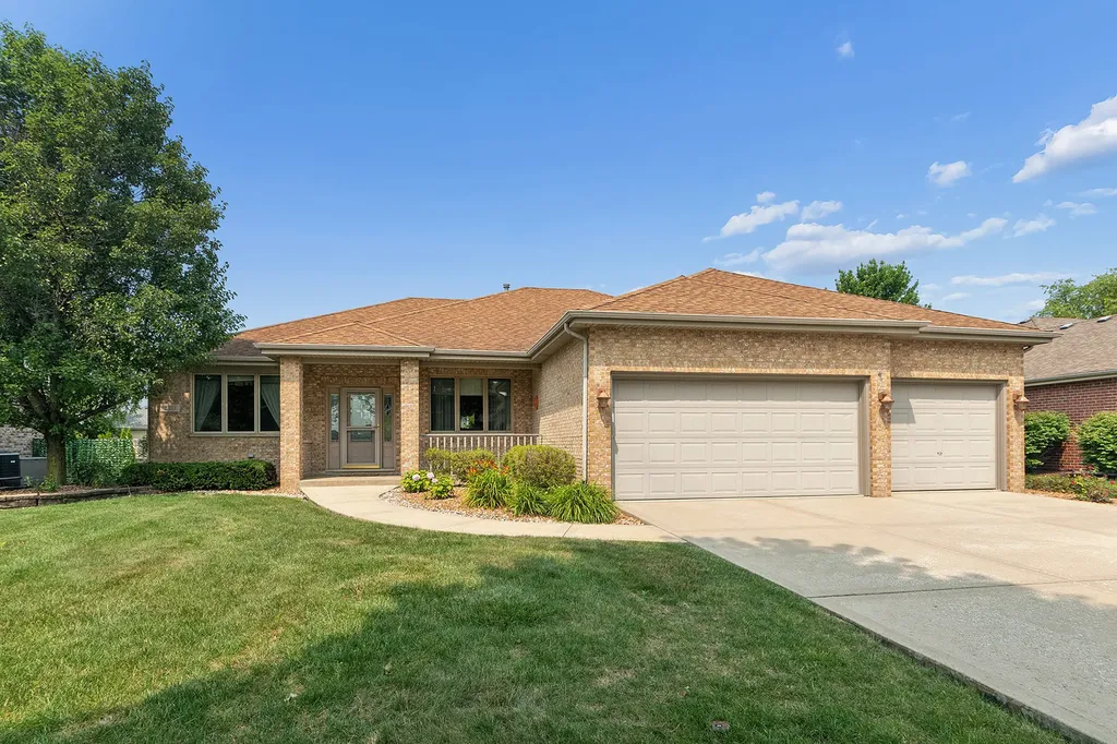 2310 Bluestone Bay Drive New Lenox IL 60451