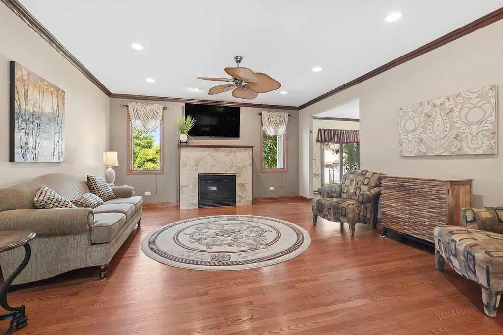 2310 Bluestone Bay Drive New Lenox IL 60451