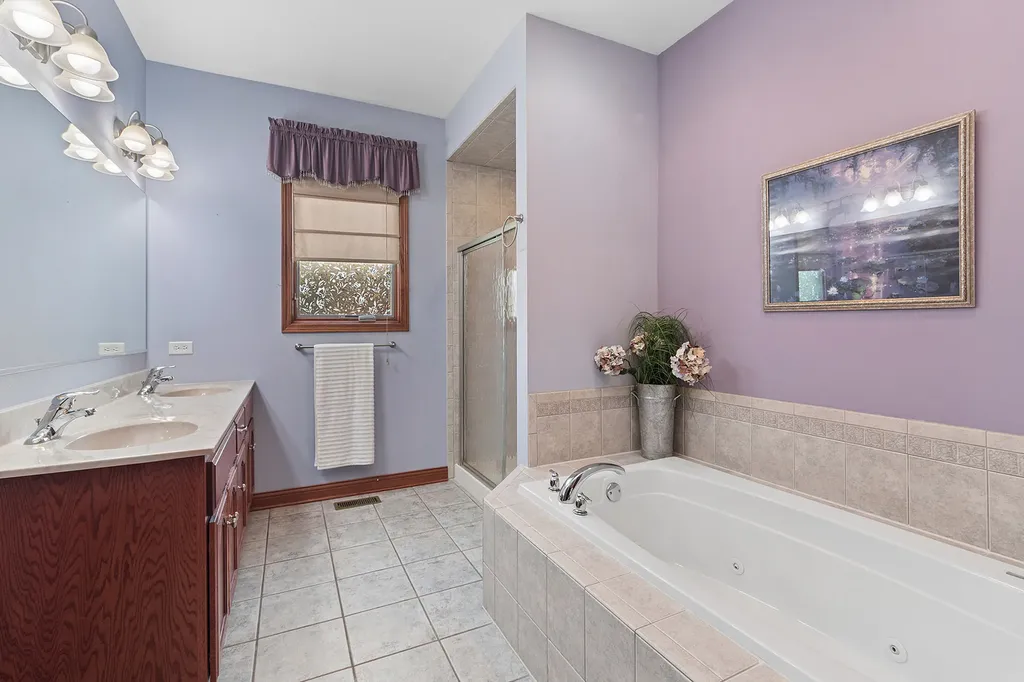 2310 Bluestone Bay Drive New Lenox IL 60451