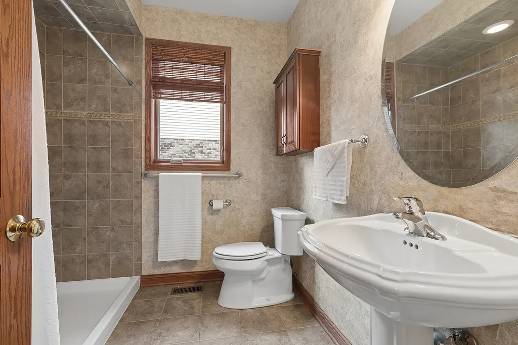 2310 Bluestone Bay Drive New Lenox IL 60451