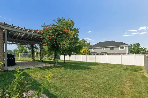 2310 Bluestone Bay Drive New Lenox IL 60451