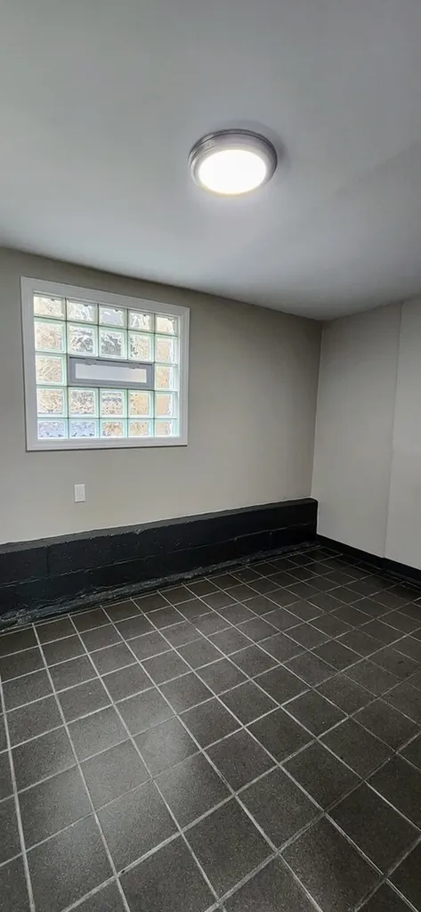 3816 West Montrose Avenue Chicago IL 60618