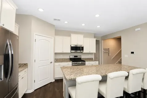 2371 Cannon Drive Pingree Grove IL 60140