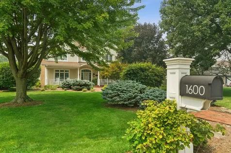 1600 North Vail Avenue Arlington Heights IL 60004