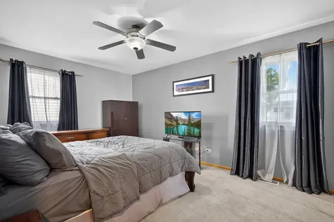 1814 West Catalpa Lane Mount Prospect IL 60056