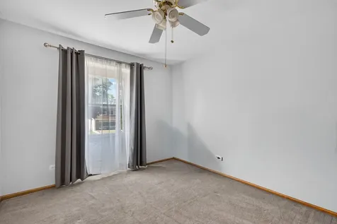 1814 West Catalpa Lane Mount Prospect IL 60056