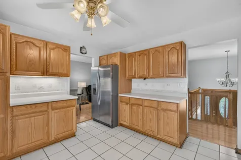 1814 West Catalpa Lane Mount Prospect IL 60056