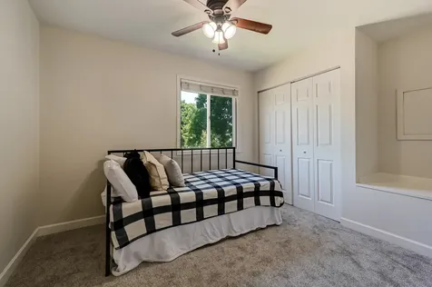 2401 Brunswick Circle Woodridge IL 60517