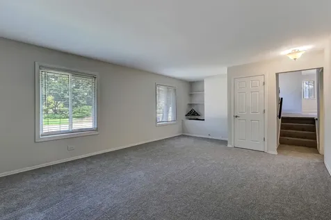 2401 Brunswick Circle Woodridge IL 60517