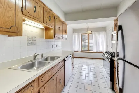 4932 Circle Court Crestwood IL 60418