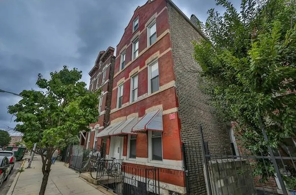 1322 West 18th Place Chicago IL 60608