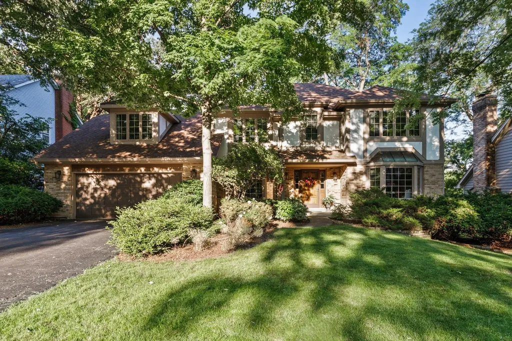 1381 Champion Forest Court Wheaton IL 60187