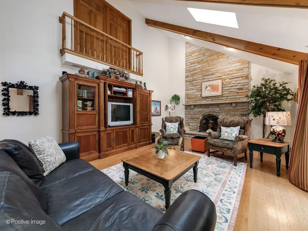 1381 Champion Forest Court Wheaton IL 60187