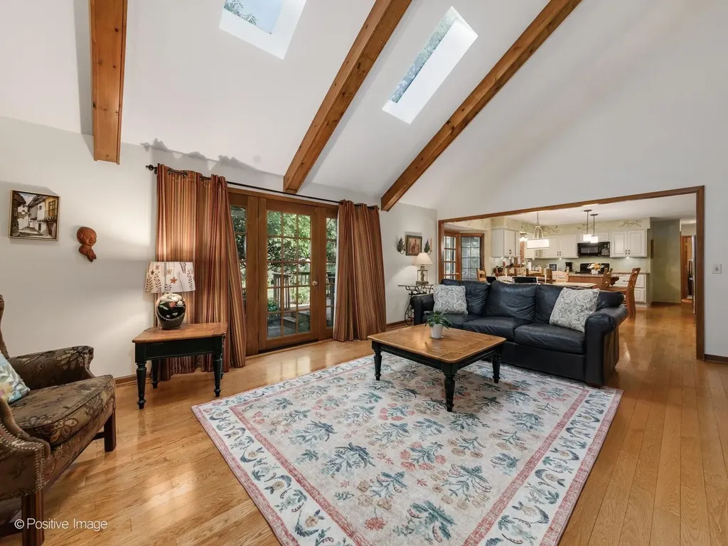 1381 Champion Forest Court Wheaton IL 60187