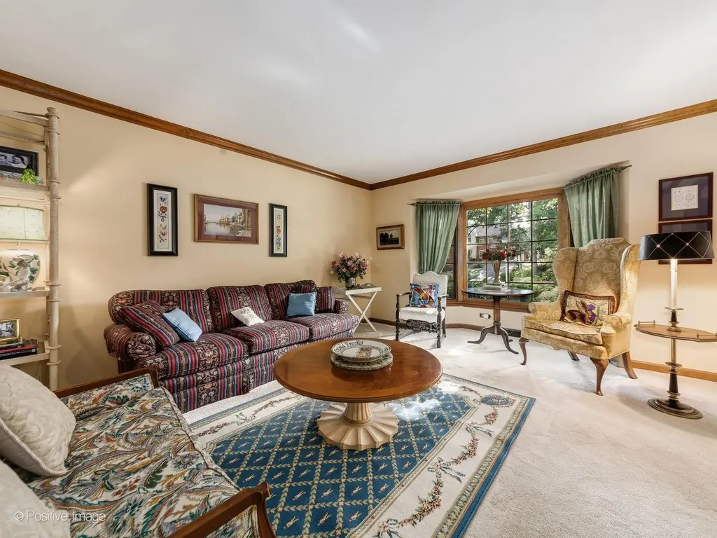 1381 Champion Forest Court Wheaton IL 60187