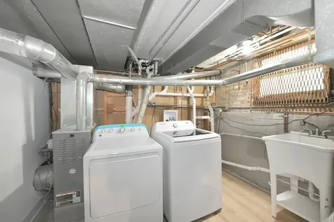 2735 North Mozart Street Chicago IL 60647