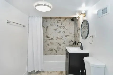 2735 North Mozart Street Chicago IL 60647