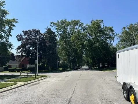 14436 South Michigan Avenue Riverdale IL 60827