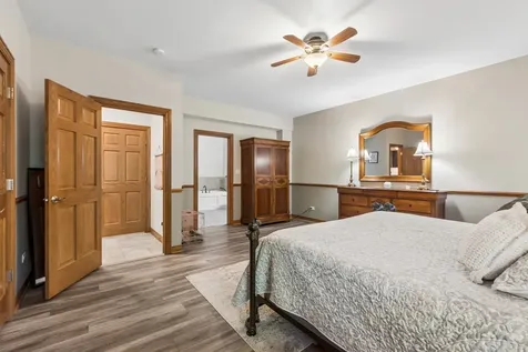 17022 Marilyn Drive Tinley Park IL 60477