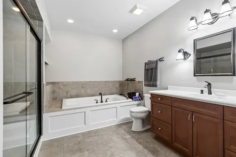 17022 Marilyn Drive Tinley Park IL 60477