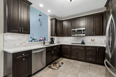 17022 Marilyn Drive Tinley Park IL 60477