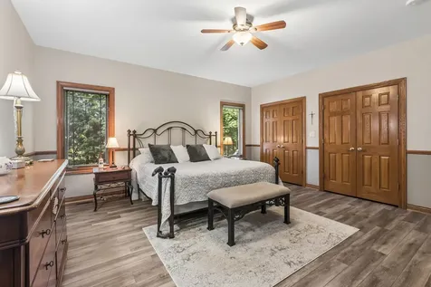 17022 Marilyn Drive Tinley Park IL 60477