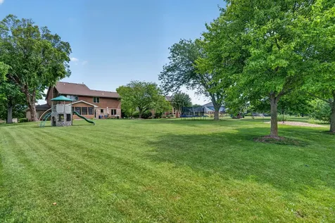 3305 West Nettle Creek Drive Morris IL 60450