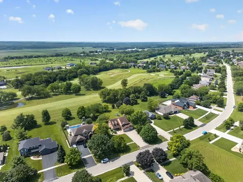 3305 West Nettle Creek Drive Morris IL 60450
