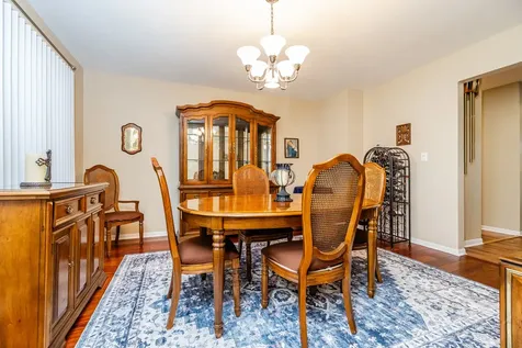 1312 North River Road Mount Prospect IL 60056