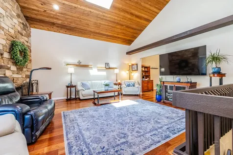 1312 North River Road Mount Prospect IL 60056