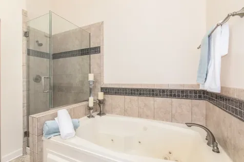 909 West Essex Place Arlington Heights IL 60004