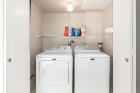 909 West Essex Place Arlington Heights IL 60004