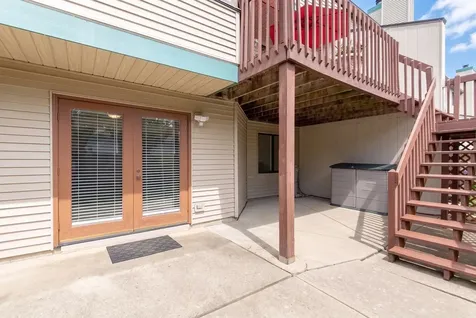 909 West Essex Place Arlington Heights IL 60004