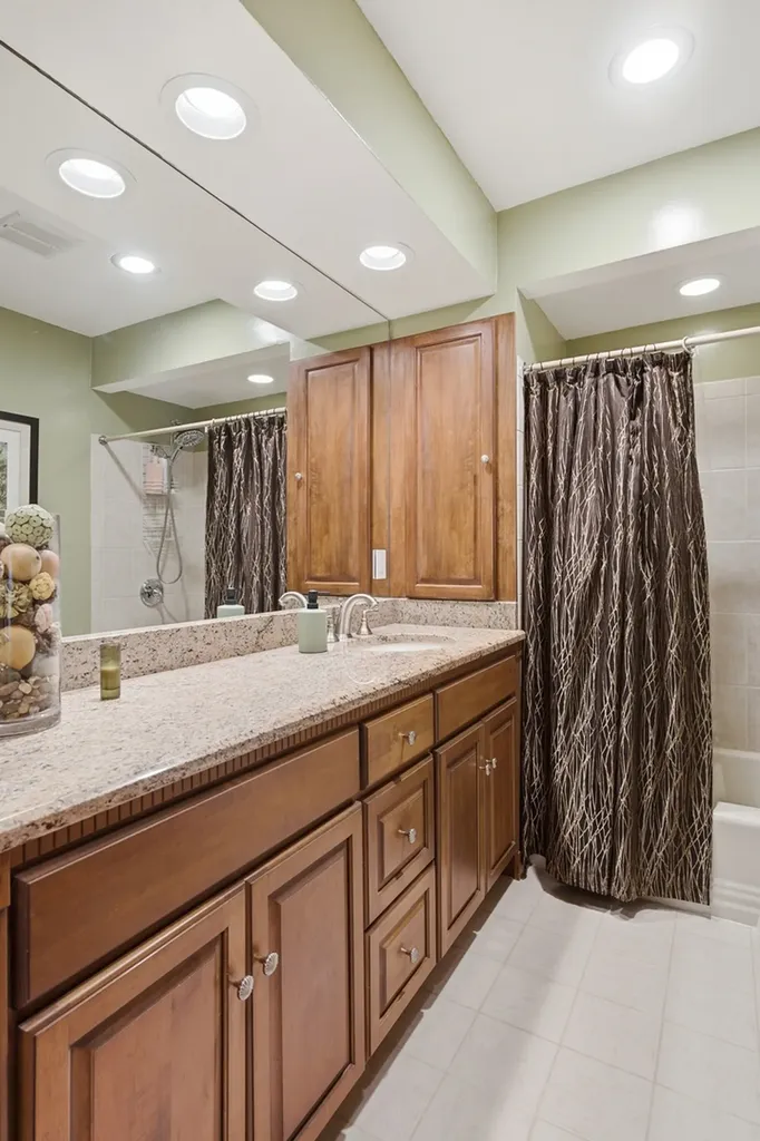 1125 61ST Street Downers Grove IL 60516