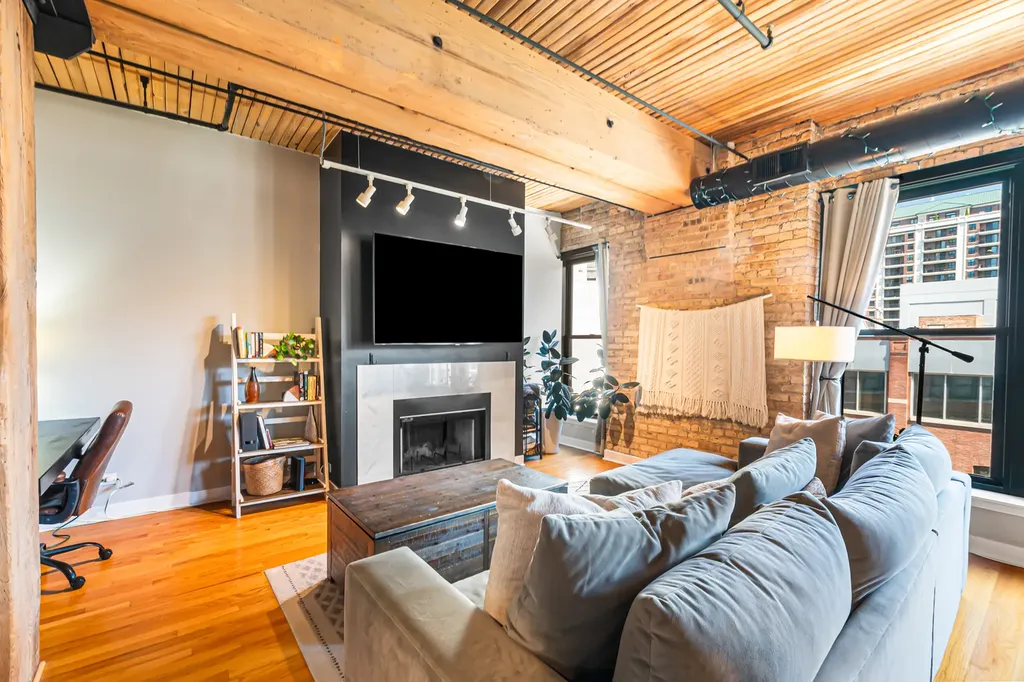 411 West Ontario Street Chicago IL 60654
