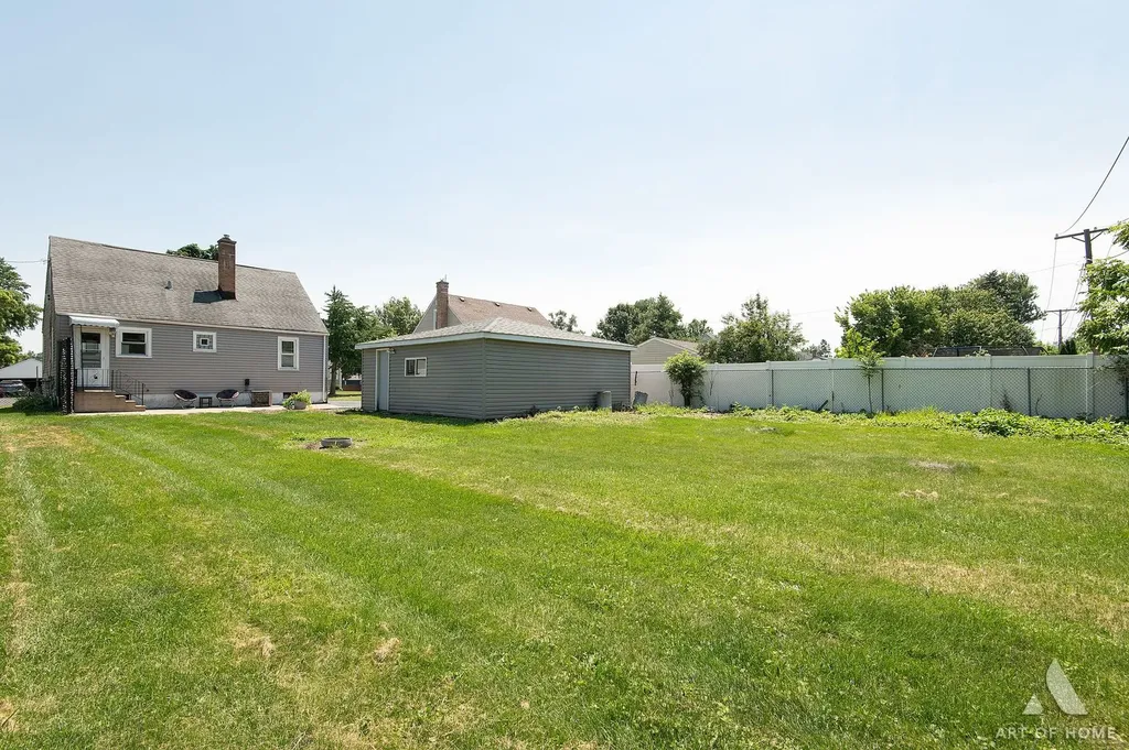 506 North Douglas Avenue Villa Park IL 60181