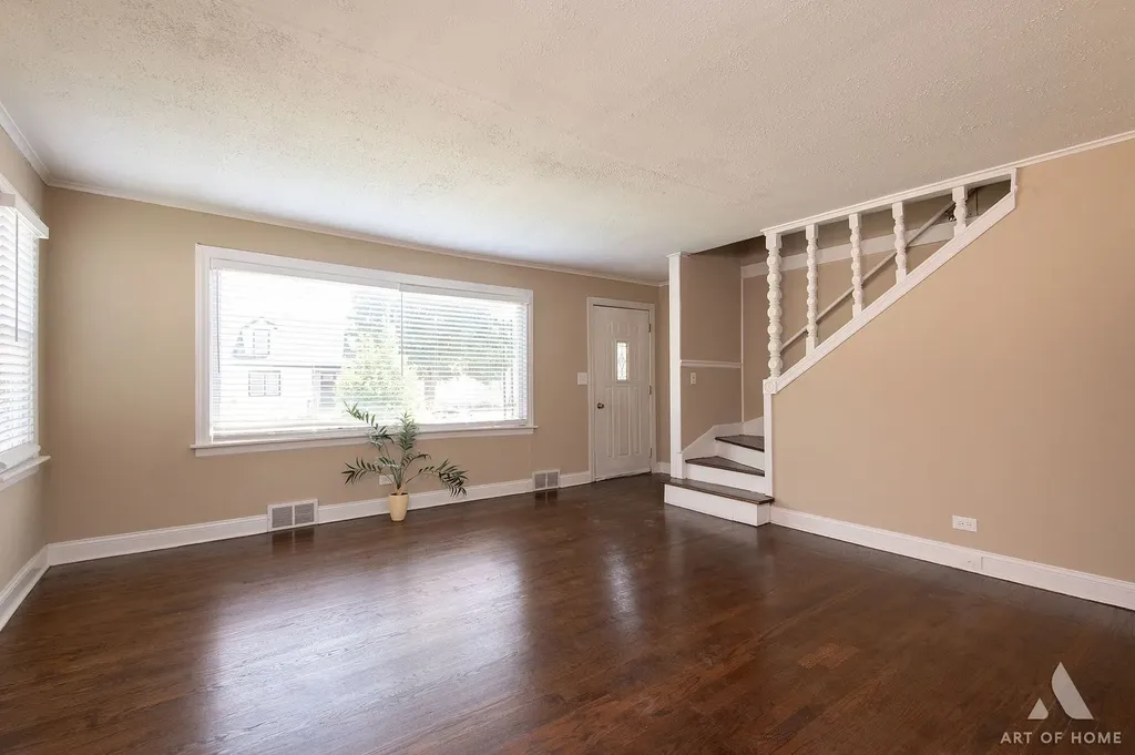 506 North Douglas Avenue Villa Park IL 60181