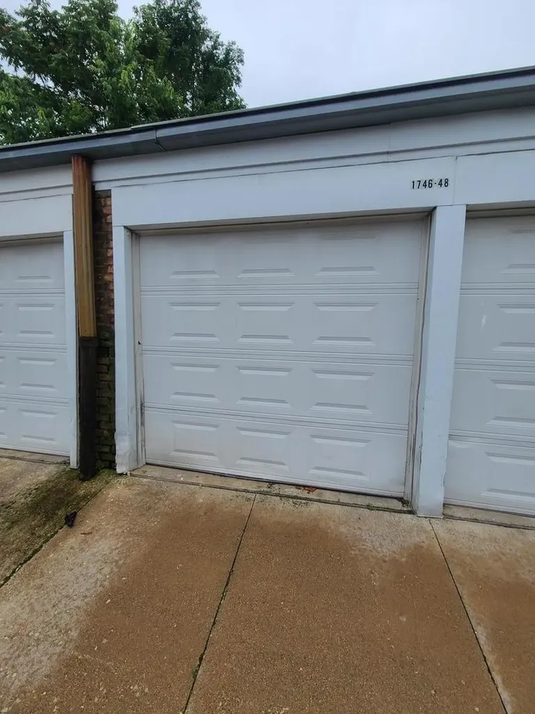 1748 East 73rd Place Chicago IL 60649