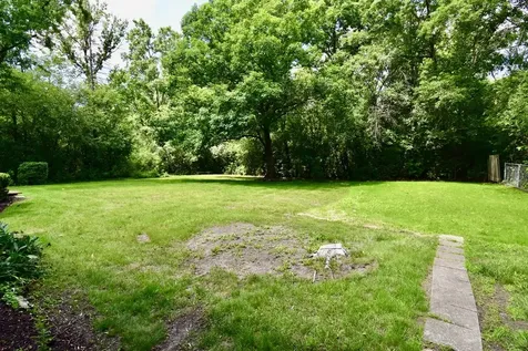 26890 North Longwood Road Lake Forest IL 60045
