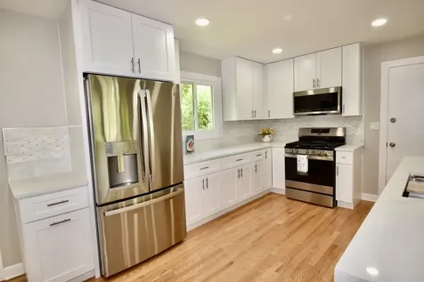 26890 North Longwood Road Lake Forest IL 60045